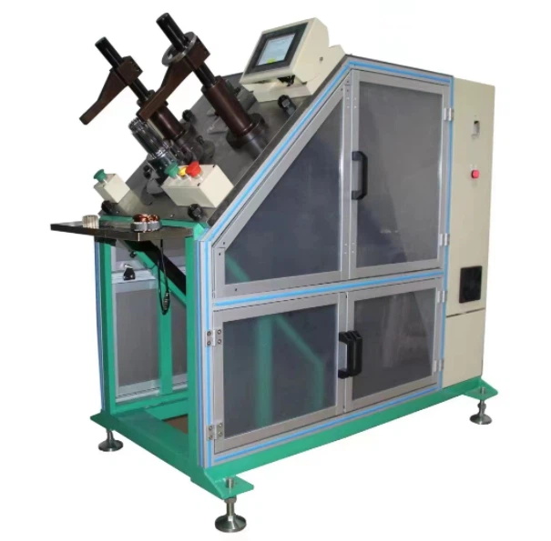 Máquina insertadora de cuñas y servobobinas