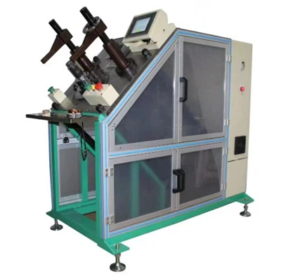 Máquina insertadora de cuñas y servobobinas